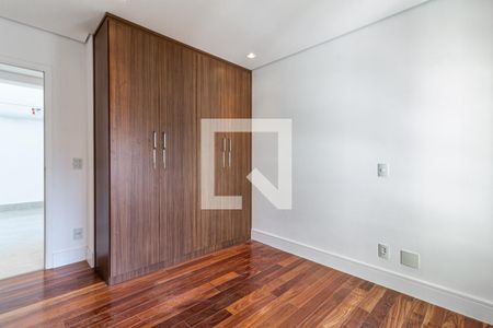 Suite 1 de apartamento para alugar com 2 quartos, 86m² em Vila Nova Conceição, São Paulo