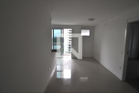 Sala de apartamento à venda com 2 quartos, 79m² em Barra da Tijuca, Rio de Janeiro