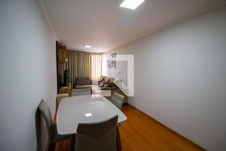 Apartamento à venda com 56m², 2 quartos e 2 vagasSala