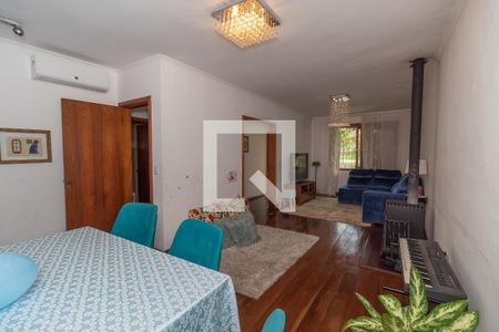 Sala 1 de casa para alugar com 4 quartos, 260m² em São Sebastião, Porto Alegre
