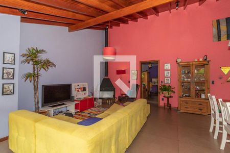 Sala 2 de casa para alugar com 4 quartos, 260m² em São Sebastião, Porto Alegre
