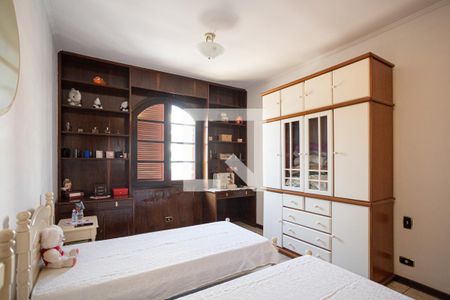 Casa para alugar com 300m², 3 quartos e 4 vagas Casa para alugar com 300m², 3 quartos e 4 vagasQuarto 2