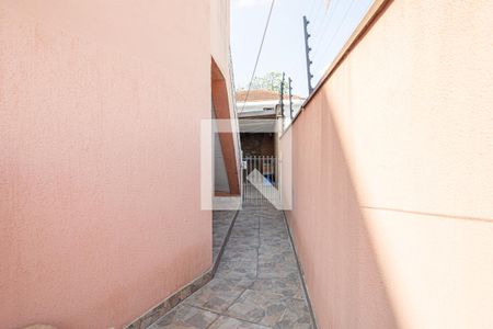 Casa para alugar com 300m², 3 quartos e 4 vagas Casa para alugar com 300m², 3 quartos e 4 vagasCorredor