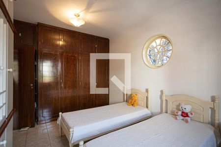 Casa para alugar com 300m², 3 quartos e 4 vagas Casa para alugar com 300m², 3 quartos e 4 vagasQuarto 2