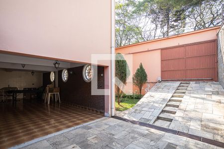 Casa para alugar com 300m², 3 quartos e 4 vagas Casa para alugar com 300m², 3 quartos e 4 vagasQuintal