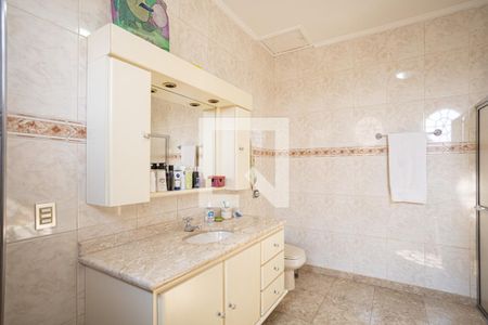 Casa para alugar com 300m², 3 quartos e 4 vagas Casa para alugar com 300m², 3 quartos e 4 vagasBanheiro 2