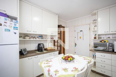 Casa para alugar com 300m², 3 quartos e 4 vagas Casa para alugar com 300m², 3 quartos e 4 vagasCozinha