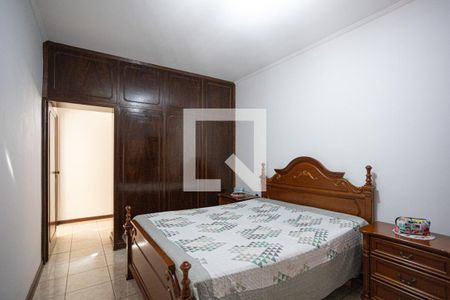 Casa para alugar com 300m², 3 quartos e 4 vagas Casa para alugar com 300m², 3 quartos e 4 vagasSuíte