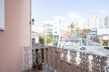 Casa para alugar com 300m², 3 quartos e 4 vagas Casa para alugar com 300m², 3 quartos e 4 vagasVaranda