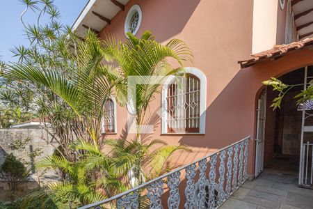 Casa para alugar com 300m², 3 quartos e 4 vagas Casa para alugar com 300m², 3 quartos e 4 vagasEntrada