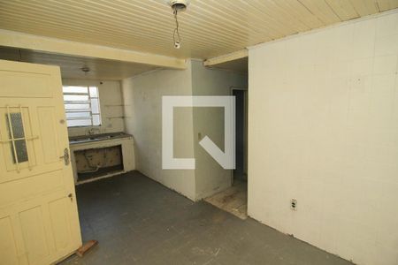 Sala de casa à venda com 4 quartos, 58m² em Partenon, Porto Alegre