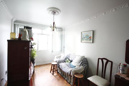 Apartamento à venda com 74m², 2 quartos e 1 vagaSala