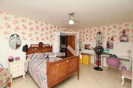 Casa à venda com 769m², 5 quartos e 4 vagas Casa à venda com 769m², 5 quartos e 4 vagasSuíte 4