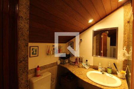 Casa à venda com 769m², 5 quartos e 4 vagas Casa à venda com 769m², 5 quartos e 4 vagasBanheiro - Sotão