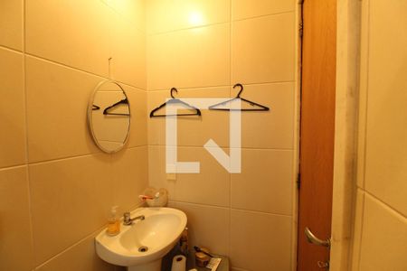 Casa à venda com 769m², 5 quartos e 4 vagas Casa à venda com 769m², 5 quartos e 4 vagasBanheiro de Serviço