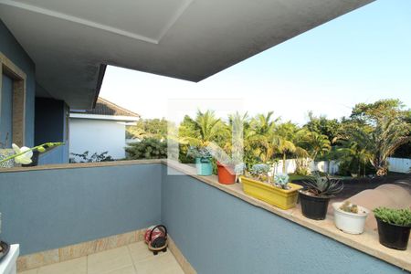 Casa à venda com 769m², 5 quartos e 4 vagas Casa à venda com 769m², 5 quartos e 4 vagasVaranda - Suíte 4