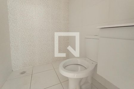 Banheiro de apartamento para alugar com 1 quarto, 31m² em Vila Guilhermina, São Paulo