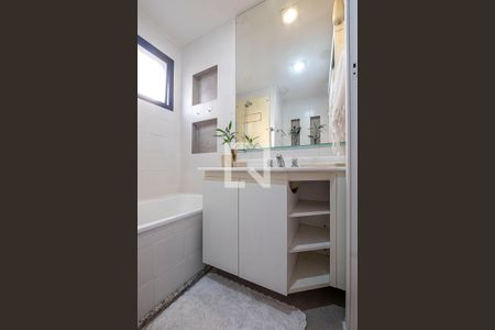 Suíte - Banheiro de apartamento para alugar com 2 quartos, 79m² em Pinheiros, São Paulo