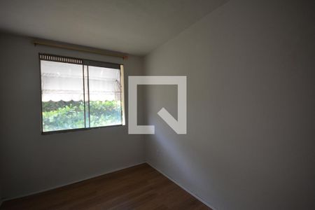 Sala de apartamento para alugar com 2 quartos, 56m² em Cordovil, Rio de Janeiro