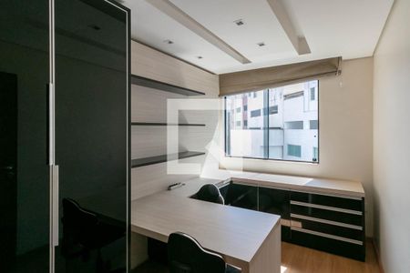 Quarto 1 de apartamento para alugar com 3 quartos, 109m² em Grajaú, Belo Horizonte