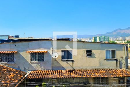 Vista de apartamento à venda com 2 quartos, 56m² em Inhauma, Rio de Janeiro