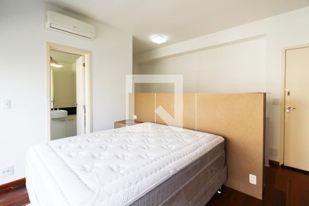 Suíte  de apartamento para alugar com 1 quarto, 64m² em Vila Olímpia, São Paulo