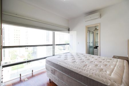 Suíte  de apartamento para alugar com 1 quarto, 64m² em Vila Olímpia, São Paulo