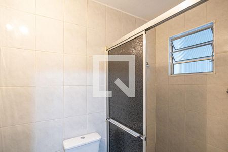 Banheiro de casa para alugar com 1 quarto, 50m² em Vila Ema, Carapicuíba