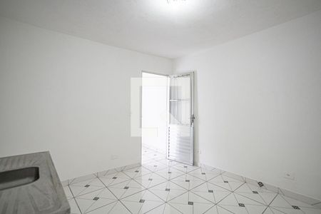 Cozinha de casa para alugar com 1 quarto, 50m² em Vila Ema, Carapicuíba