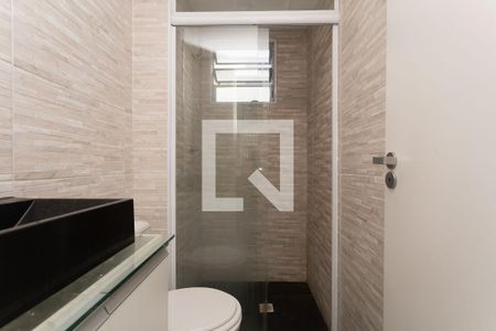 Banheiro de apartamento para alugar com 2 quartos, 43m² em Vila Alzira, Guarulhos