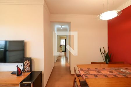 Corredor de apartamento para alugar com 3 quartos, 80m² em Vila Suzana, São Paulo