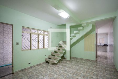 Sala de casa para alugar com 3 quartos, 240m² em Jardim Santa Brigida, Carapicuíba