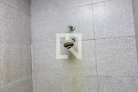 Apartamento à venda com 360m², 4 quartos e 1 vaga Apartamento à venda com 360m², 4 quartos e 1 vagaChuveiro