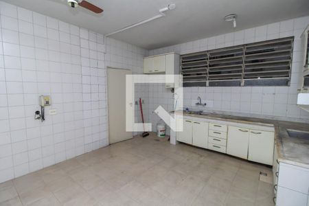 Apartamento à venda com 360m², 4 quartos e 1 vaga Apartamento à venda com 360m², 4 quartos e 1 vagaCozinha - Armários