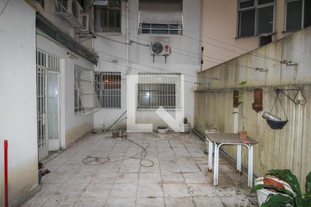 Apartamento à venda com 360m², 4 quartos e 1 vaga Apartamento à venda com 360m², 4 quartos e 1 vagaÁrea Externa