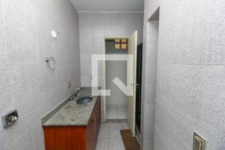 Apartamento à venda com 360m², 4 quartos e 1 vaga Apartamento à venda com 360m², 4 quartos e 1 vagaBanheiro Social 2