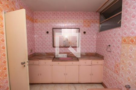 Apartamento à venda com 360m², 4 quartos e 1 vaga Apartamento à venda com 360m², 4 quartos e 1 vagaBanheiro Social 1