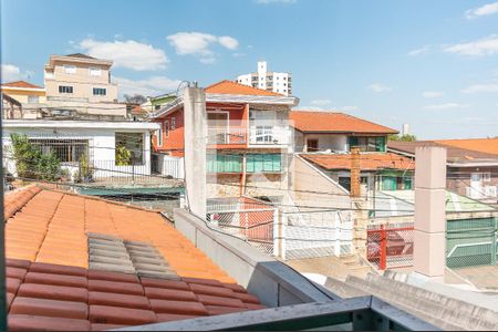 Vista de casa à venda com 3 quartos, 110m² em Parque São Domingos, São Paulo