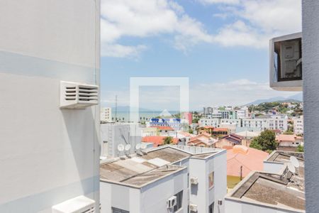 Apartamento para alugar com 2 quartos, 65m² em Praia Comprida, São José