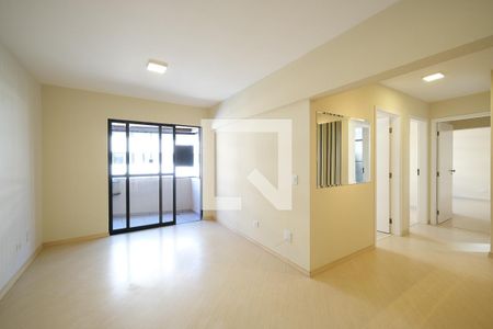 Sala de apartamento para alugar com 3 quartos, 79m² em Portão, Curitiba