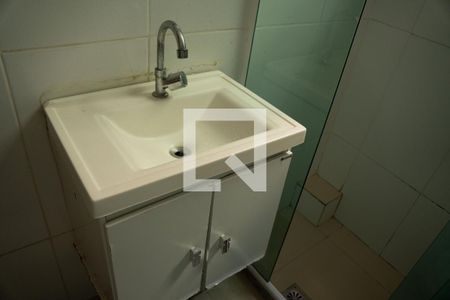 Banheiro de apartamento para alugar com 1 quarto, 40m² em Santa Teresa, Rio de Janeiro