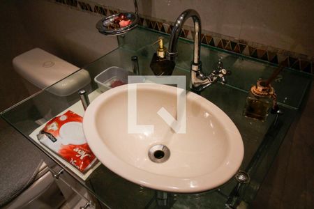 Lavabo de casa à venda com 4 quartos, 320m² em Jardim Textil, São Paulo