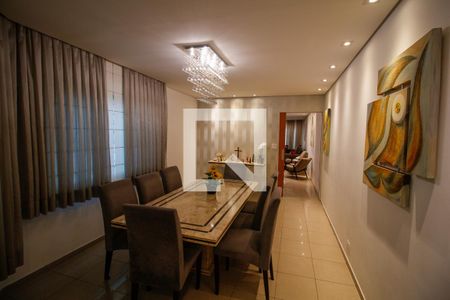 Sala de Jantar de casa para alugar com 4 quartos, 420m² em Jardim Textil, São Paulo