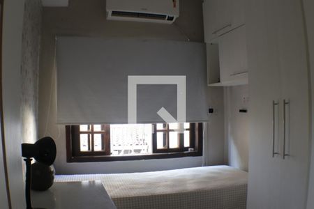 Quarto 1 de casa para alugar com 3 quartos, 140m² em Taquara, Rio de Janeiro