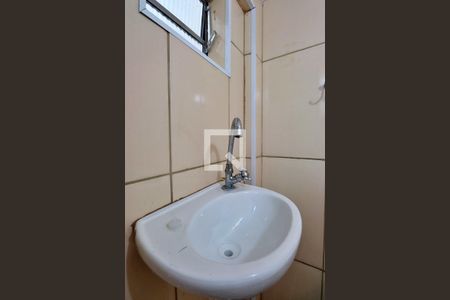 Banheiro de casa para alugar com 1 quarto, 37m² em Parque das Nações, Santo André