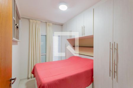 Suíte  de apartamento à venda com 2 quartos, 60m² em Vila Sao Pedro, Santo André