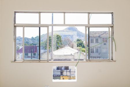 Sala/Quarto de apartamento para alugar com 1 quarto, 32m² em Pilares, Rio de Janeiro