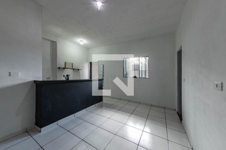 Sala de casa para alugar com 2 quartos, 54m² em Vila Alpina, São Paulo