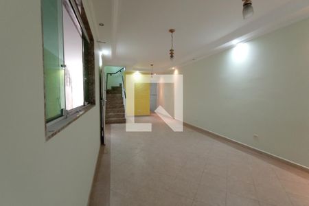 Sala de casa à venda com 4 quartos, 128m² em Jardim Santa Maria, São Paulo