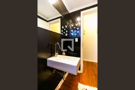 Apartamento para alugar com 320m², 3 quartos e 5 vagas Apartamento para alugar com 320m², 3 quartos e 5 vagasLavabo